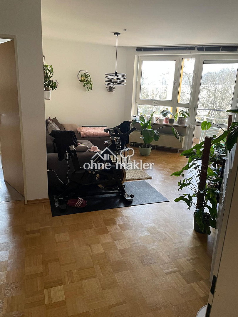U5 Nähe Helle Wohnung mit Balkon & Einbauküche, 81739 München (Ramersdorf-Perlach)