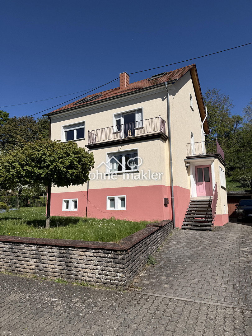 kernsaniertes Haus mit Garage in Dillingen, 66763 Dillingen/Saar
