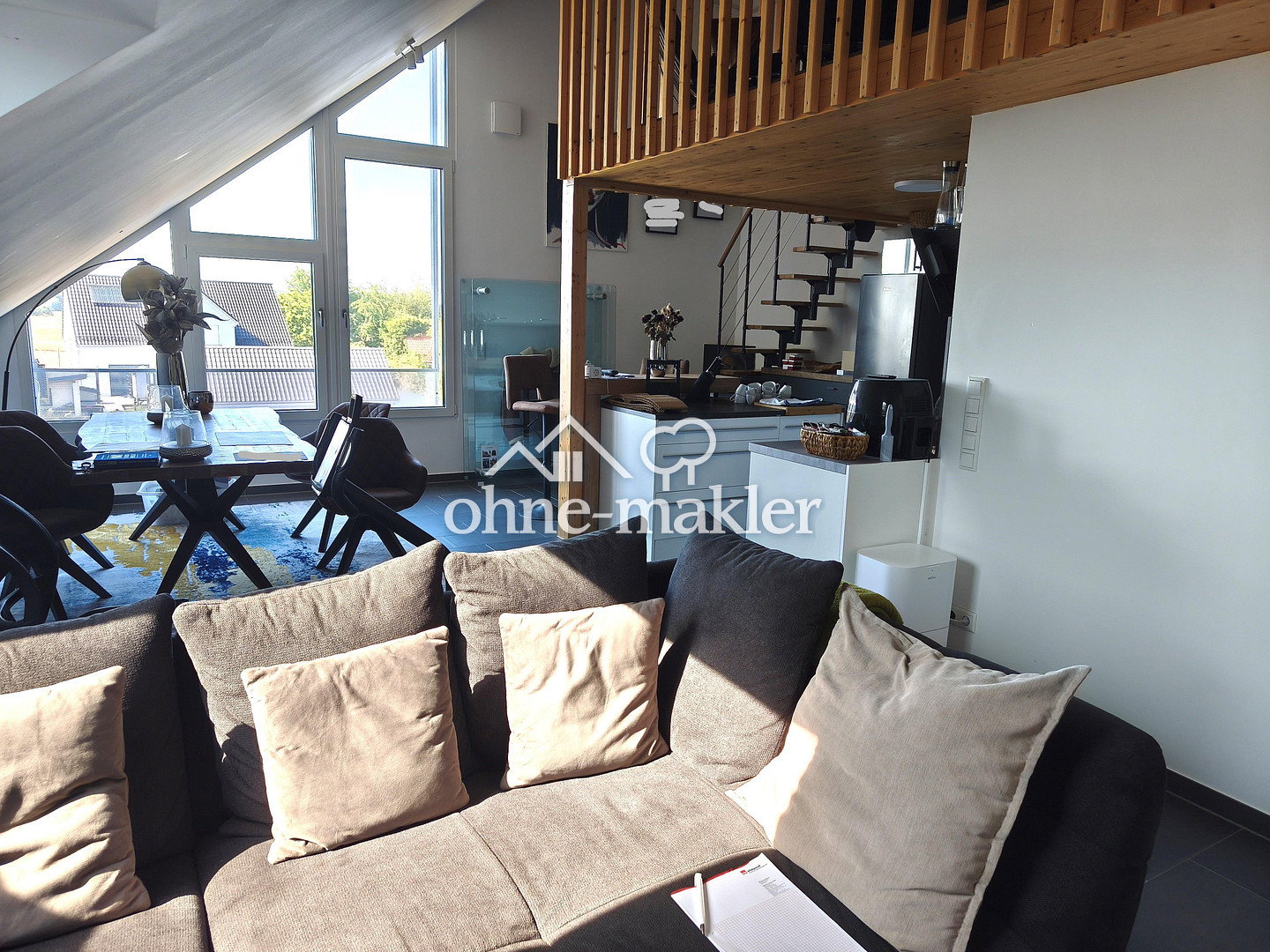 Dachgeschosswohnung mit Studio – ländlich & modern, 86558 Hohenwart