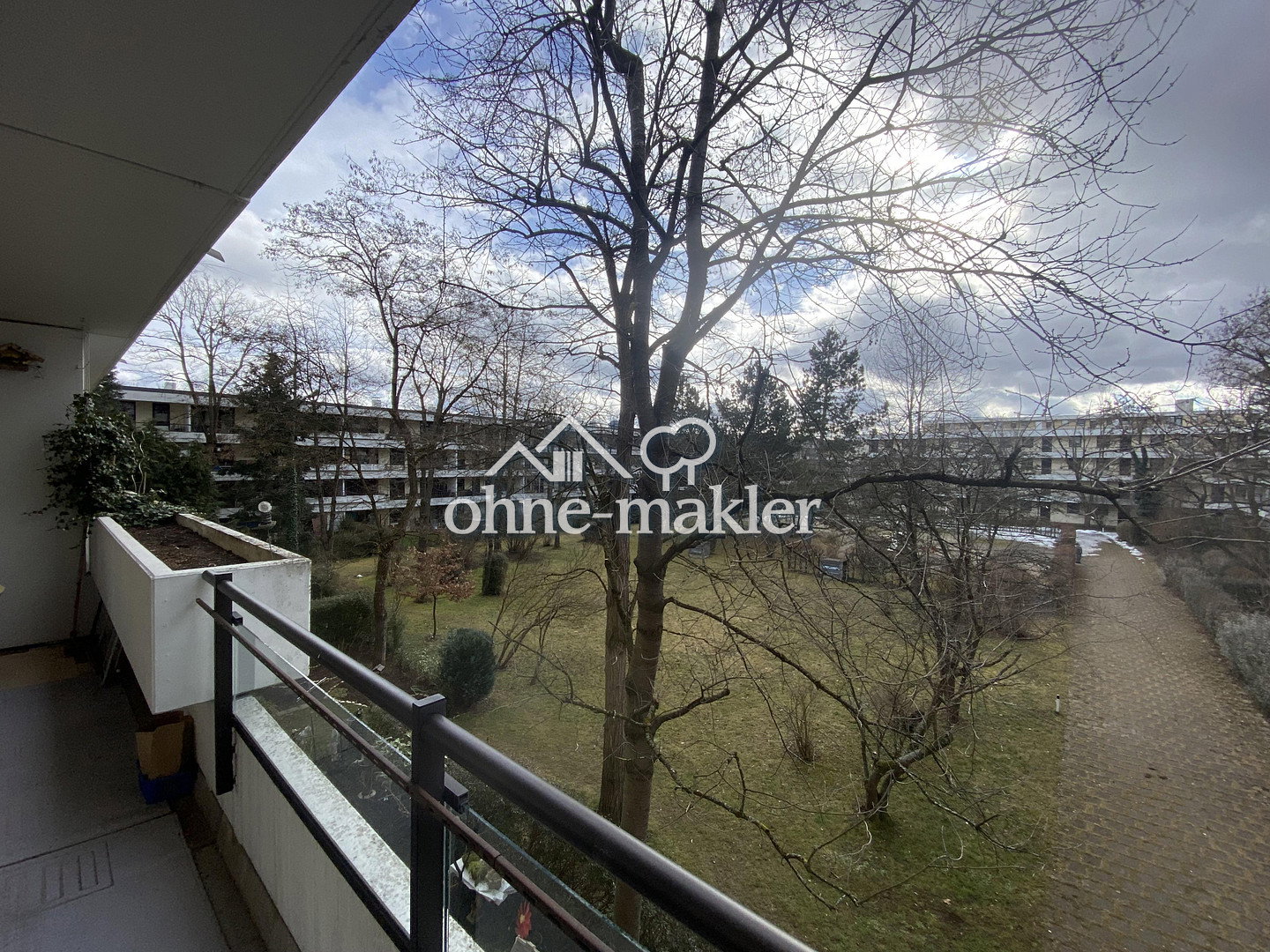 Münchner Stadtwohnung mit Südbalkon & U-Bahn Nähe, 81739 München (Ramersdorf-Perlach)