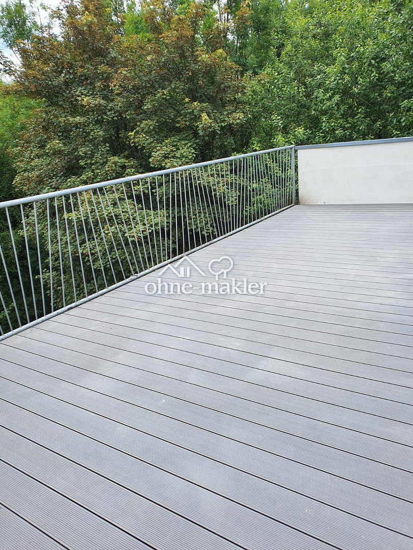 Ruhige Waldlage mit Dachterrasse & Blick ins Grüne, 42719 Solingen (Gräfrath Merscheid Solingen-Mitte Wald)