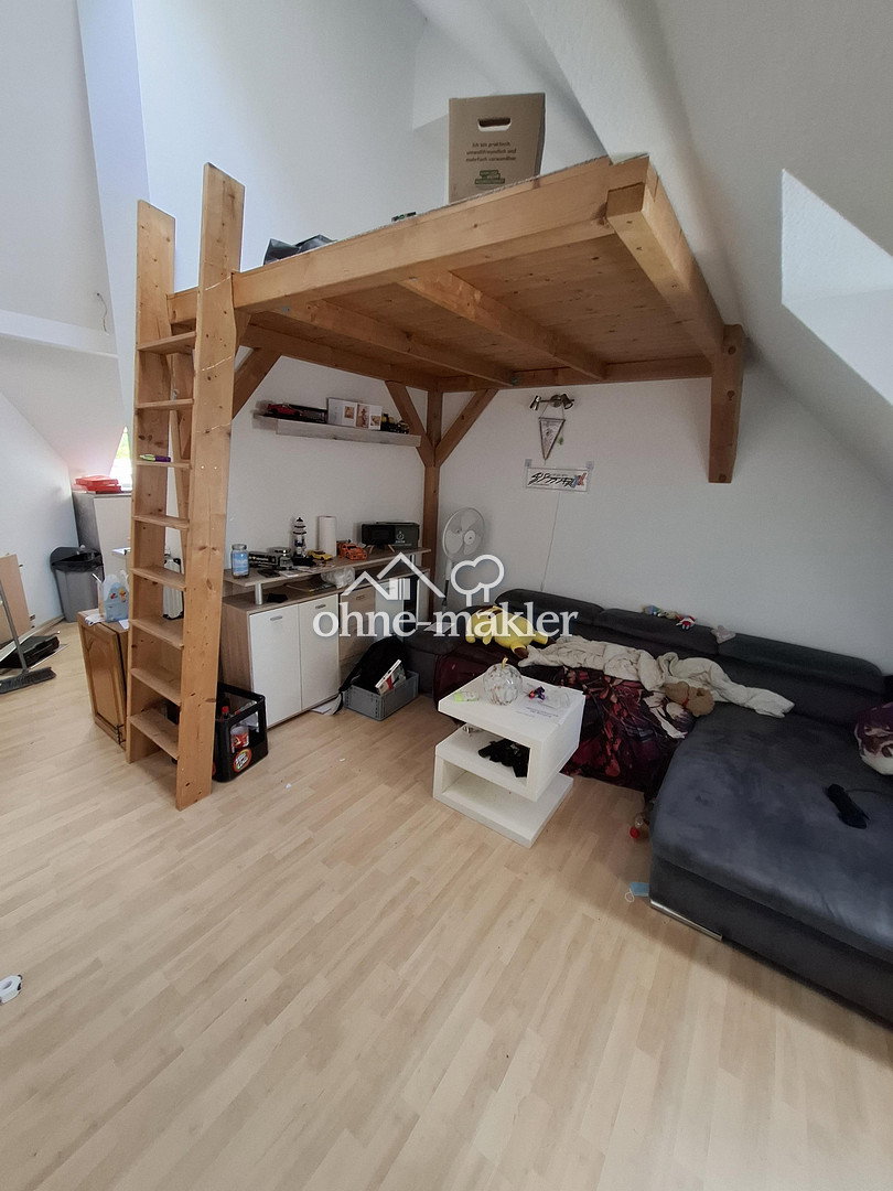 Dachgeschosswohnung in Jena – charmant & zentral, 7745 Jena