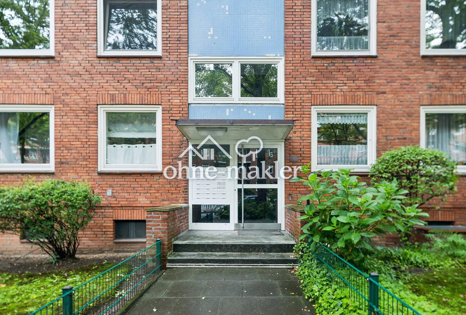 Winterhude Helle Wohnung mit Balkon & Potenzial, 22303 Hamburg (Hamburg-Nord Barmbek-Nord Winterhude)