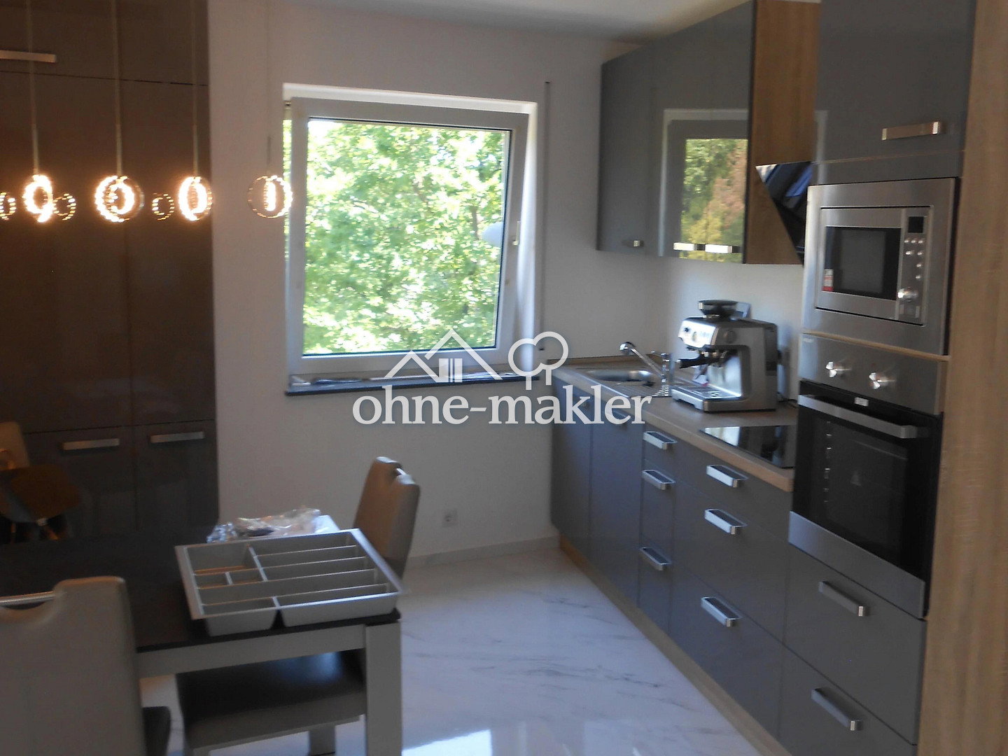 Ilmenau möblierte Wohnung mit Balkon & Top-Lage, 98693 Ilmenau