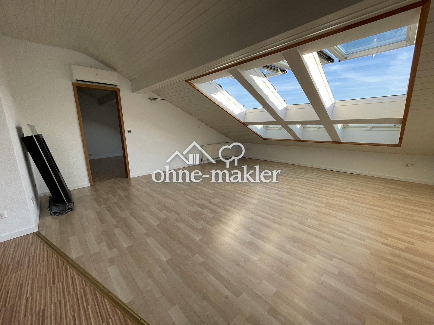 Dachgeschosswohnung in Freudental – hell & zentral, 74392 Freudental
