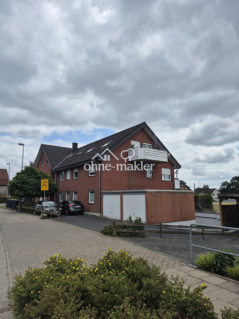 Helle 3-Zimmer Wohnung in Bielefeld-Quelle, 33649 Bielefeld (Brackwede Holtkamp Quelle Ummeln)