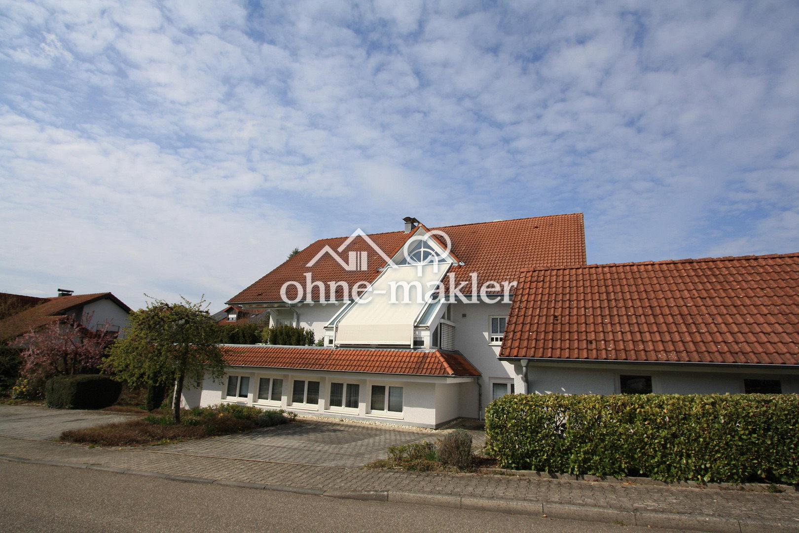 Architektentraum mit Pool & Büro in Öhringen, 74613 Öhringen