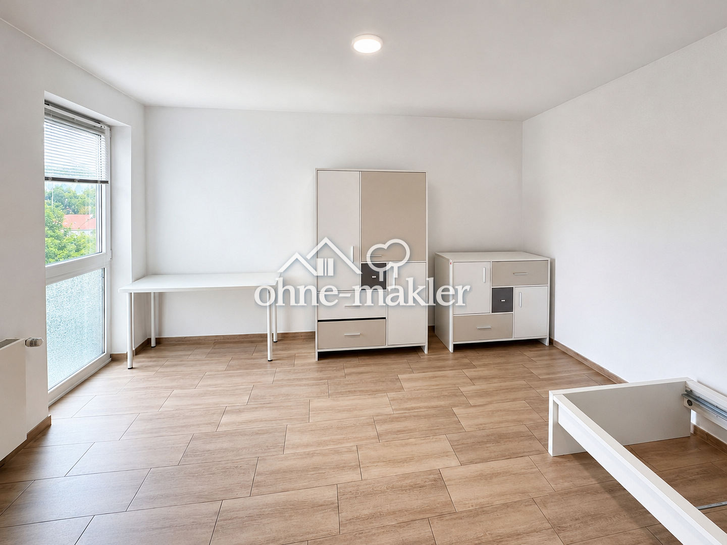Voll möbliert & zentral Ihr neues Zuhause in Erlangen, 91058 Erlangen (Bruck Eltersdorf Erlangen-Süd Sebaldussiedlung Tennenlohe)