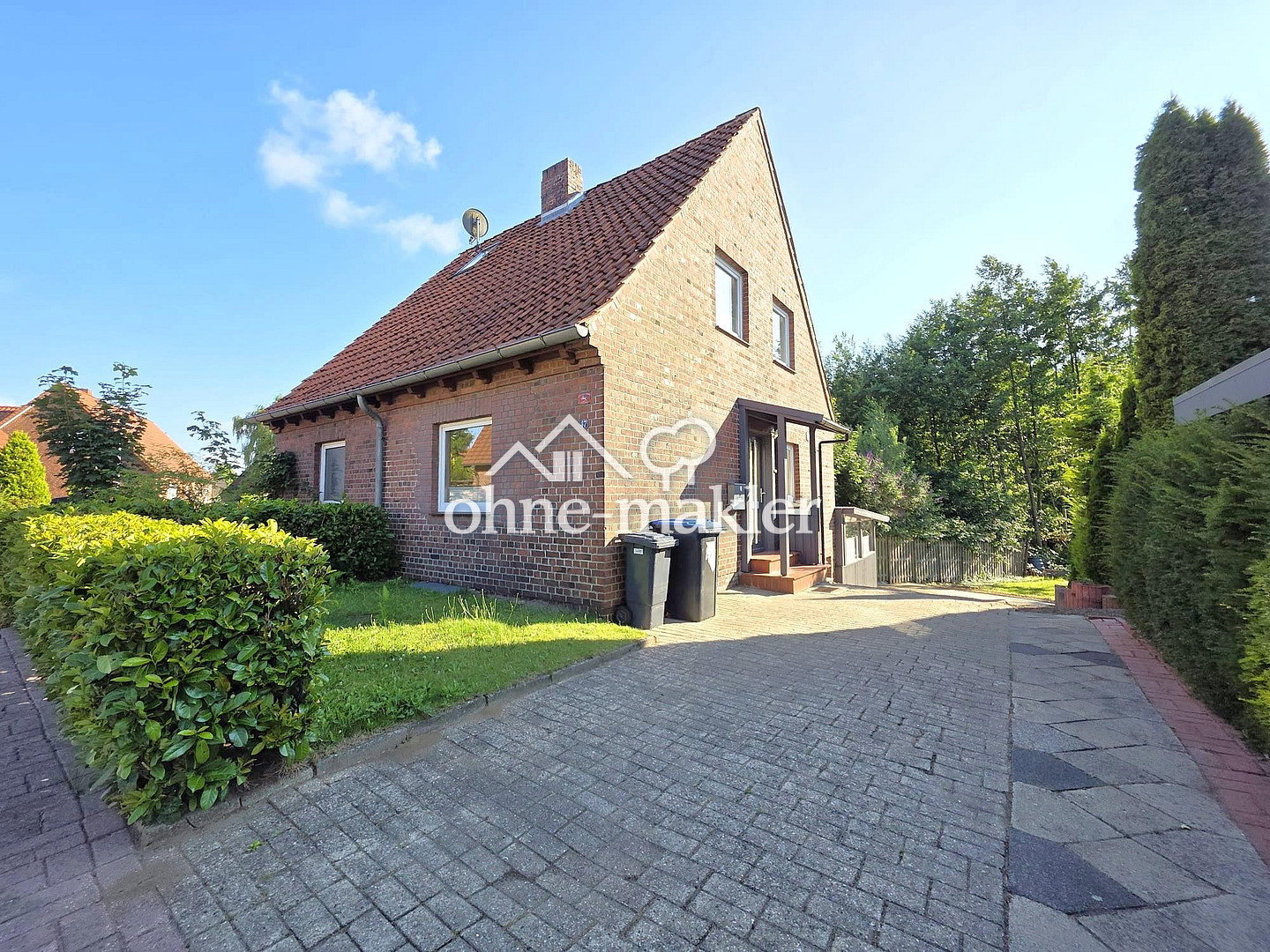 Charmante Haushälfte mit Garten in Stade, 21680 Stade