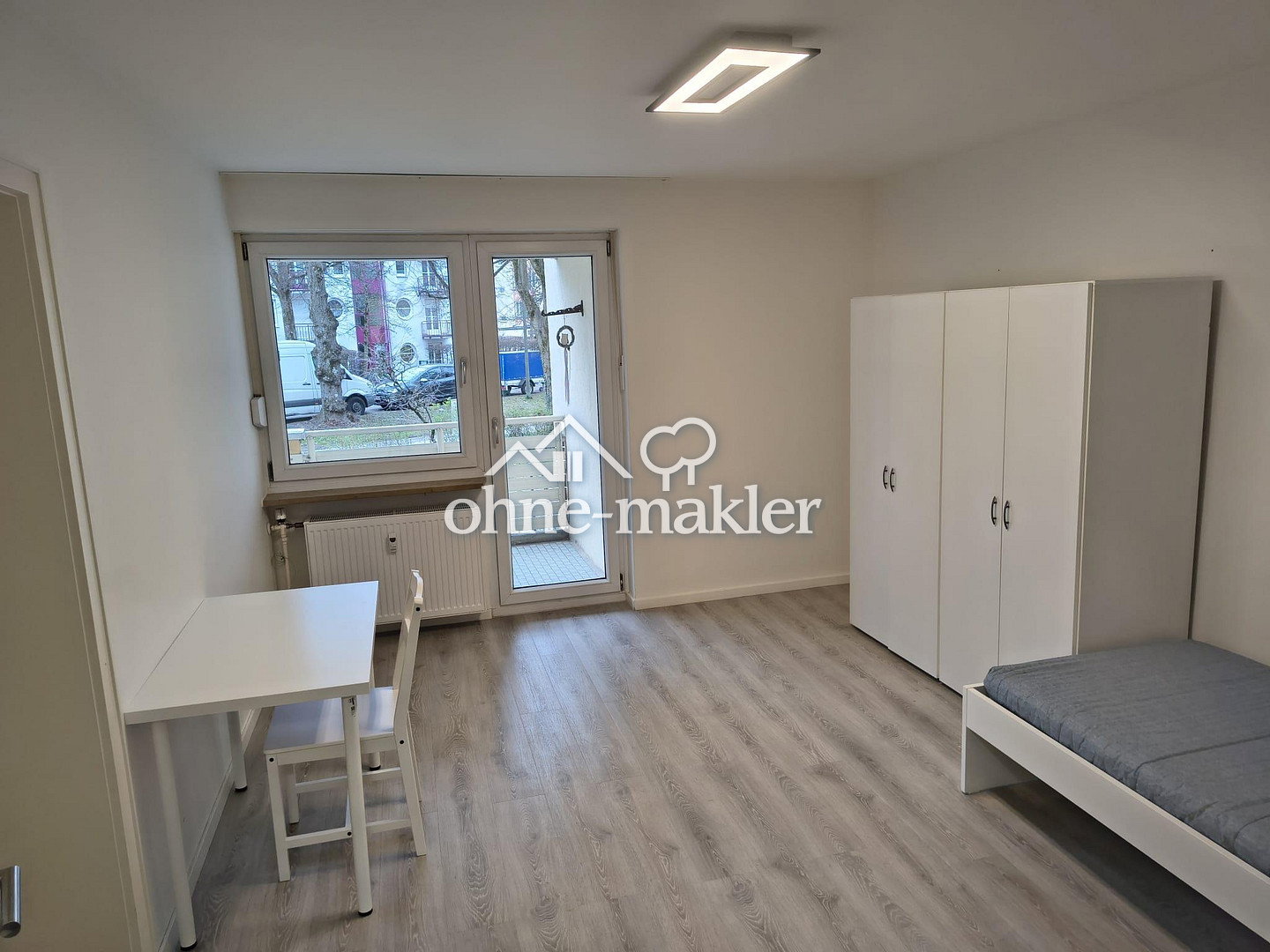 Helles WG-Zimmer mit Balkon in München, 81476 München (Thalk. Obersendl.-Forsten-Fürstenr.-Solln)