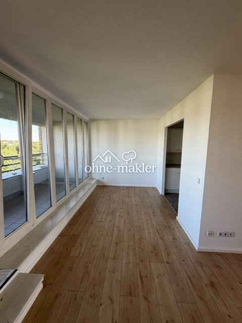 Balkon mit Blick – ruhig und hell in Falkensee, 14612 Falkensee
