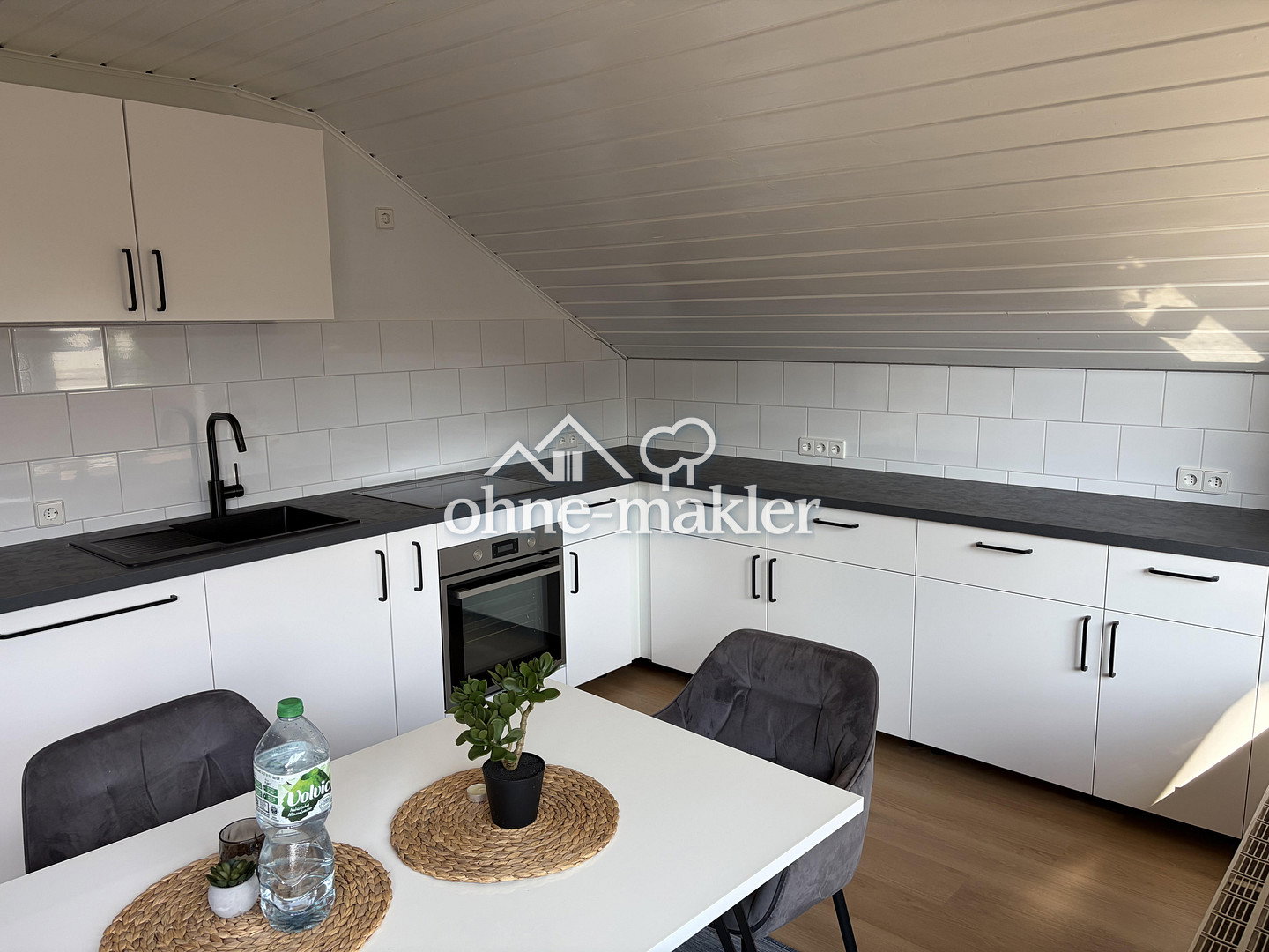 Panoramablick & Garage – Ihr neues Zuhause, 72365 Ratshausen