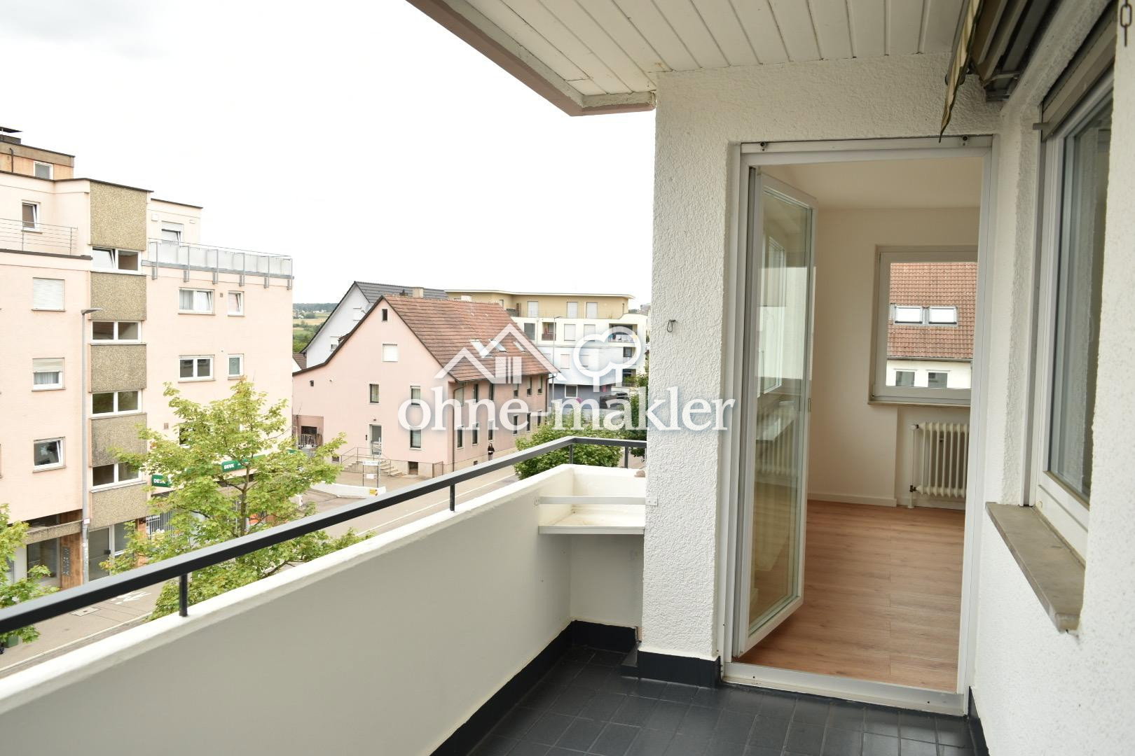 Leonberg Top Wohnung mit Balkon & Tiefgarage, 71229 Leonberg