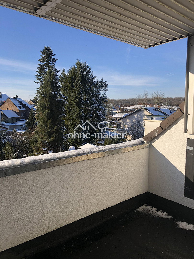 Köln-Dünnwald Sanierte Wohnung mit Balkon, 51069 Köln (Mülheim Dellbrück Dünnwald Höhenhaus)