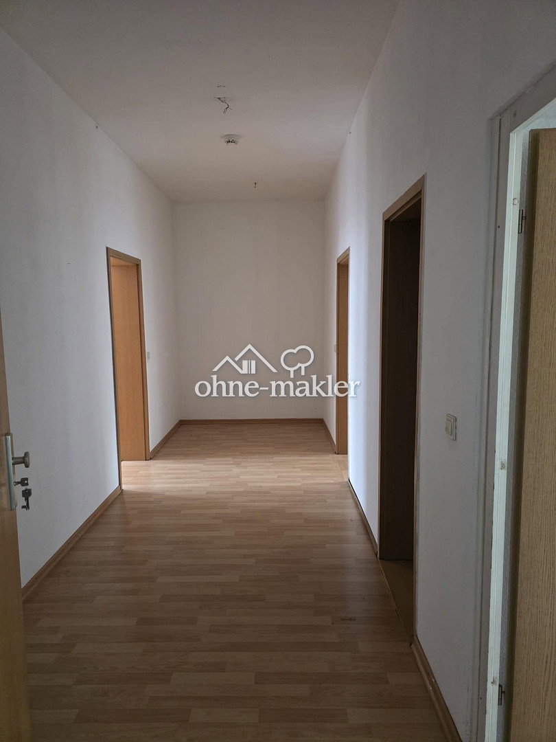 Studentenparadies in Halle Saale, 6130 Halle (Saale) (Ammendorf-Beesen Damaschkestraße Dieselstraße Südstadt)