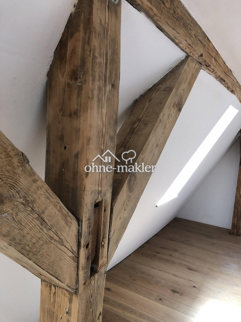 Altbaucharme & Spitzboden – Traumwohnung in Nürnberg, 90439 Nürnberg (Großreuth bei Schweinau Schweinau Sankt Leonhard Sündersbühl)