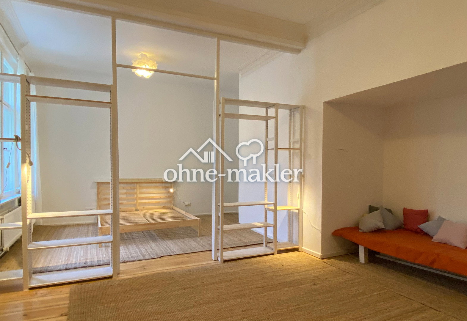 Stuckaltbau mit Balkon in bester Lage, 10551 Berlin (Mitte Moabit)
