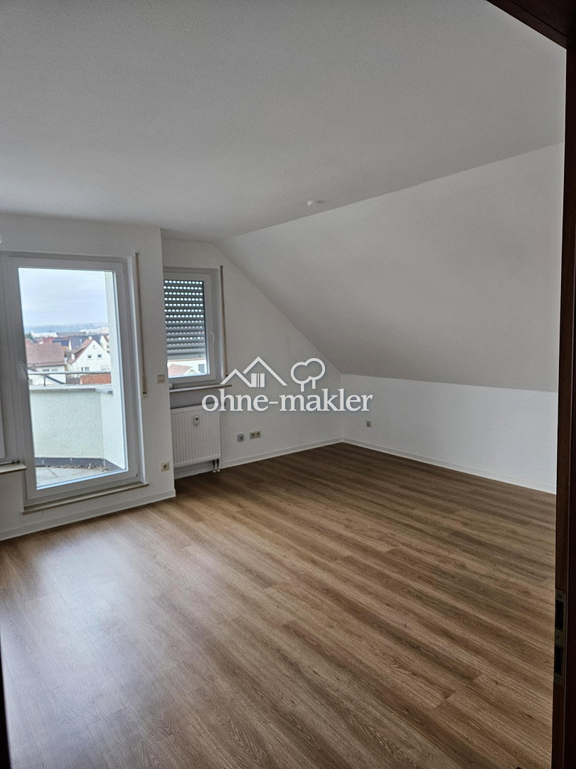 zentrale Lage & Balkon – Salachs Highlight, 73084 Salach