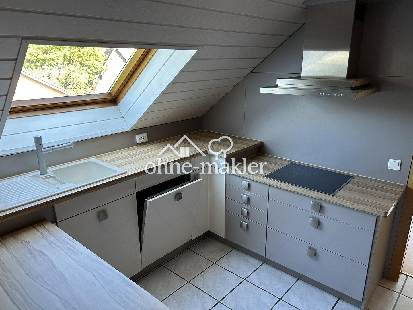 Dachgeschosswohnung in Wüstenrot – ruhig & charmant, 71543 Wüstenrot