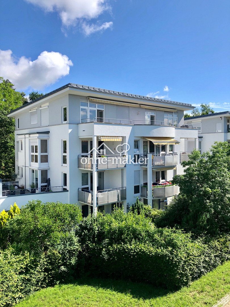 Penthouse mit Kamin & Balkon in Nürtingen, 72622 Nürtingen