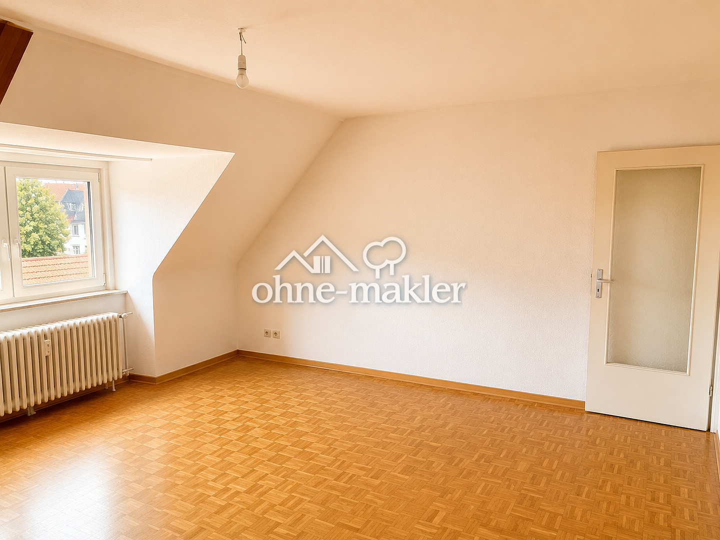 Dachgeschosswohnung in Bremerhaven – zentrale Lage, 27570 Bremerhaven (Geestemünde)