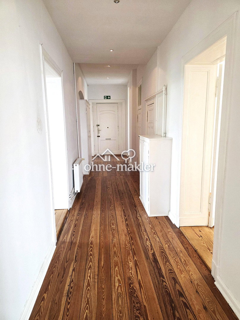 Repräsentative 7-Zimmer-Wohnung in Berlin-Karlshorst, 10318 Berlin (Treptow-Köpenick)
