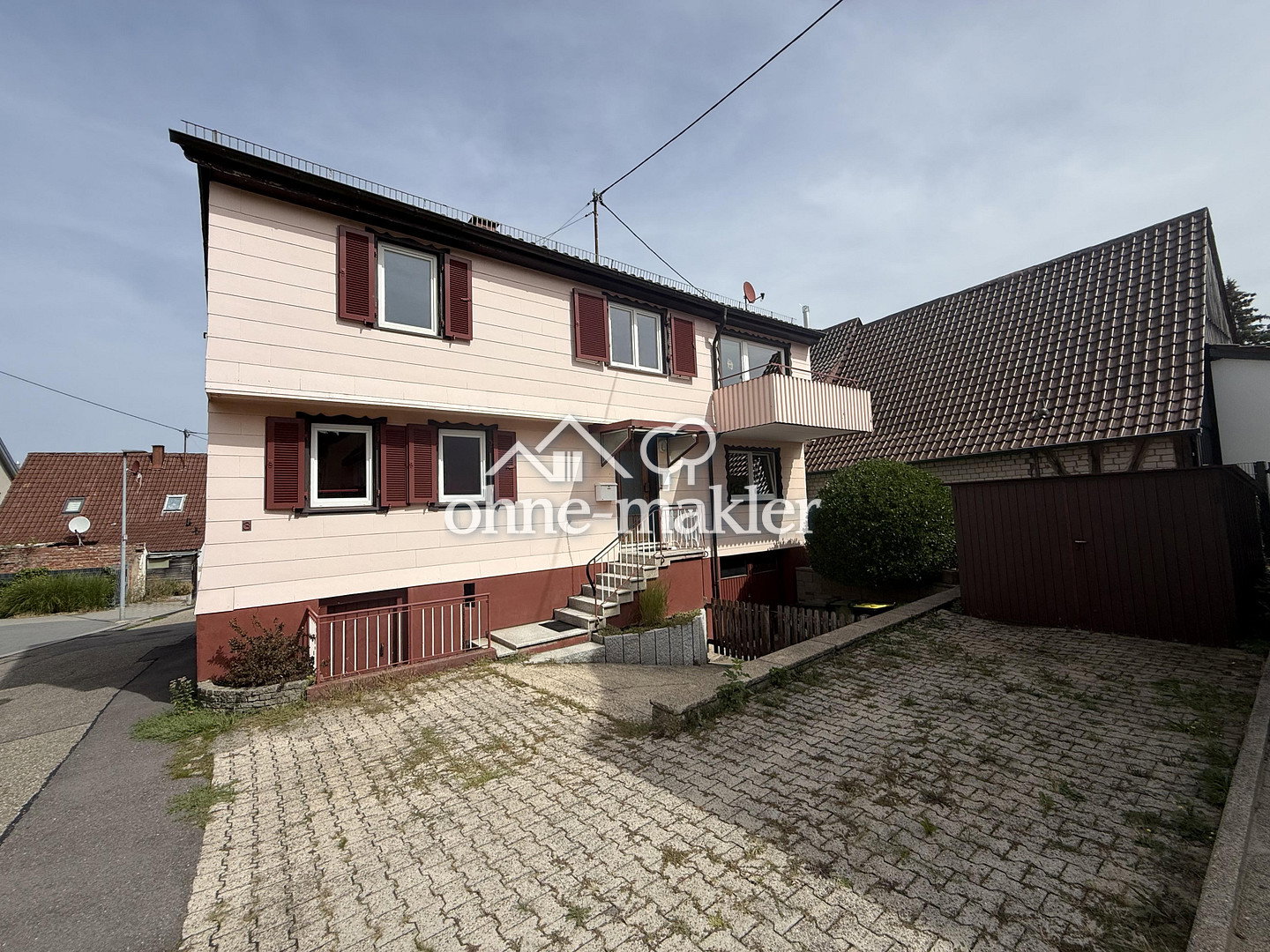 Charmantes Zweifamilienhaus in Straubenhardt, 75334 Straubenhardt