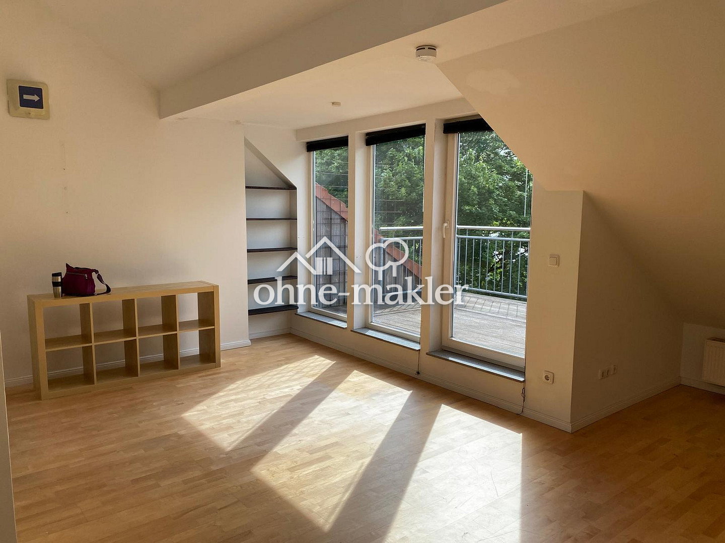 Dachgeschosswohnung mit Balkon in Barmbek-Nord, 22305 Hamburg (Hamburg-Nord Barmbek-Nord Barmbek-Süd Winterhude)