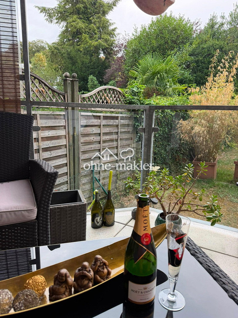 Düsseldorf-Unterbach Design-Wohnung mit Balkon, 40627 Düsseldorf (Gerresheim Unterbach Vennhausen)