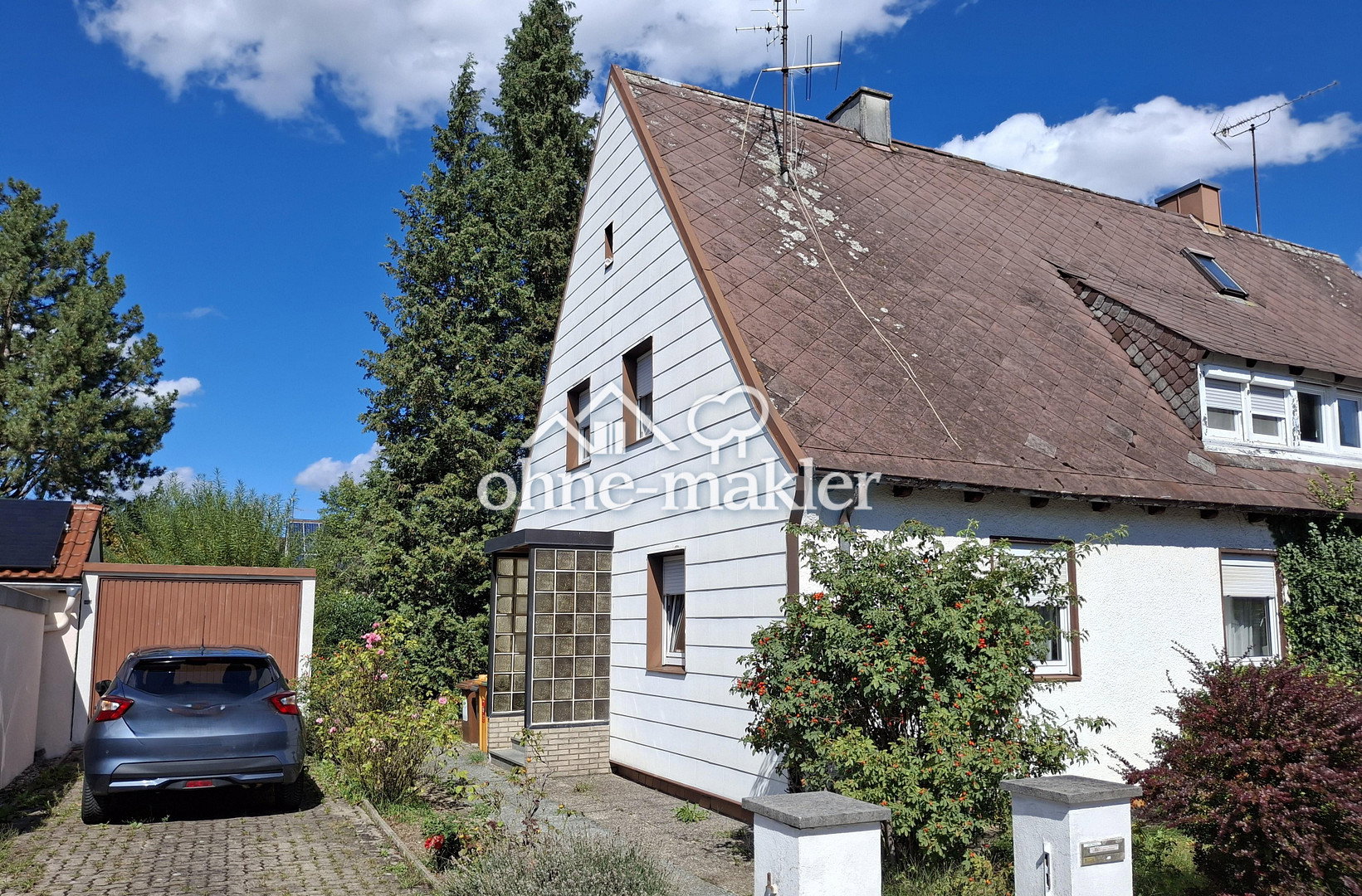 charmantes Haus mit Garten in Augsburg-Haunstetten, 86179 Augsburg (Haunstetten Siebenbrunn)