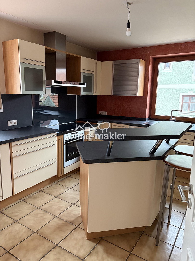 Traumhafte 6-Zimmer-Wohnung in Pförring, 85104 Pförring