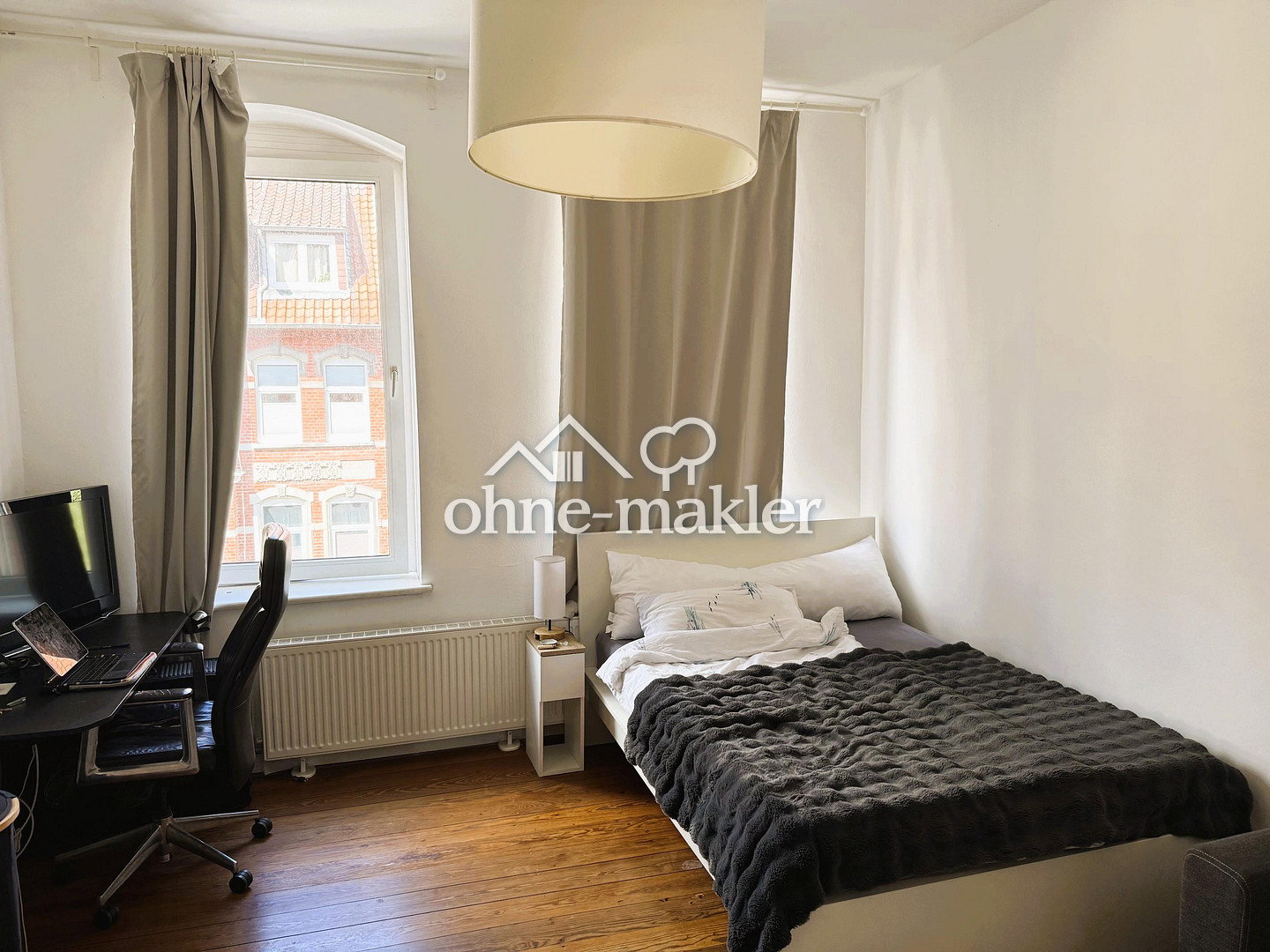 Altbau-Wohnung mit Balkon - zentral nahe Bahnhof, 21337 Lüneburg