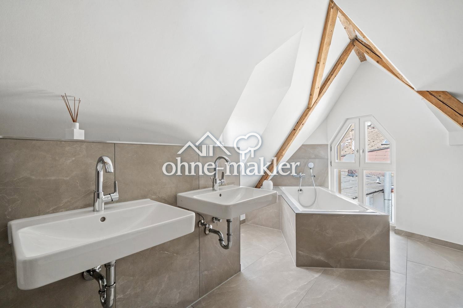 Radolfzell Kernsanierte DG-Wohnung mit Seeblick, 78315 Radolfzell am Bodensee