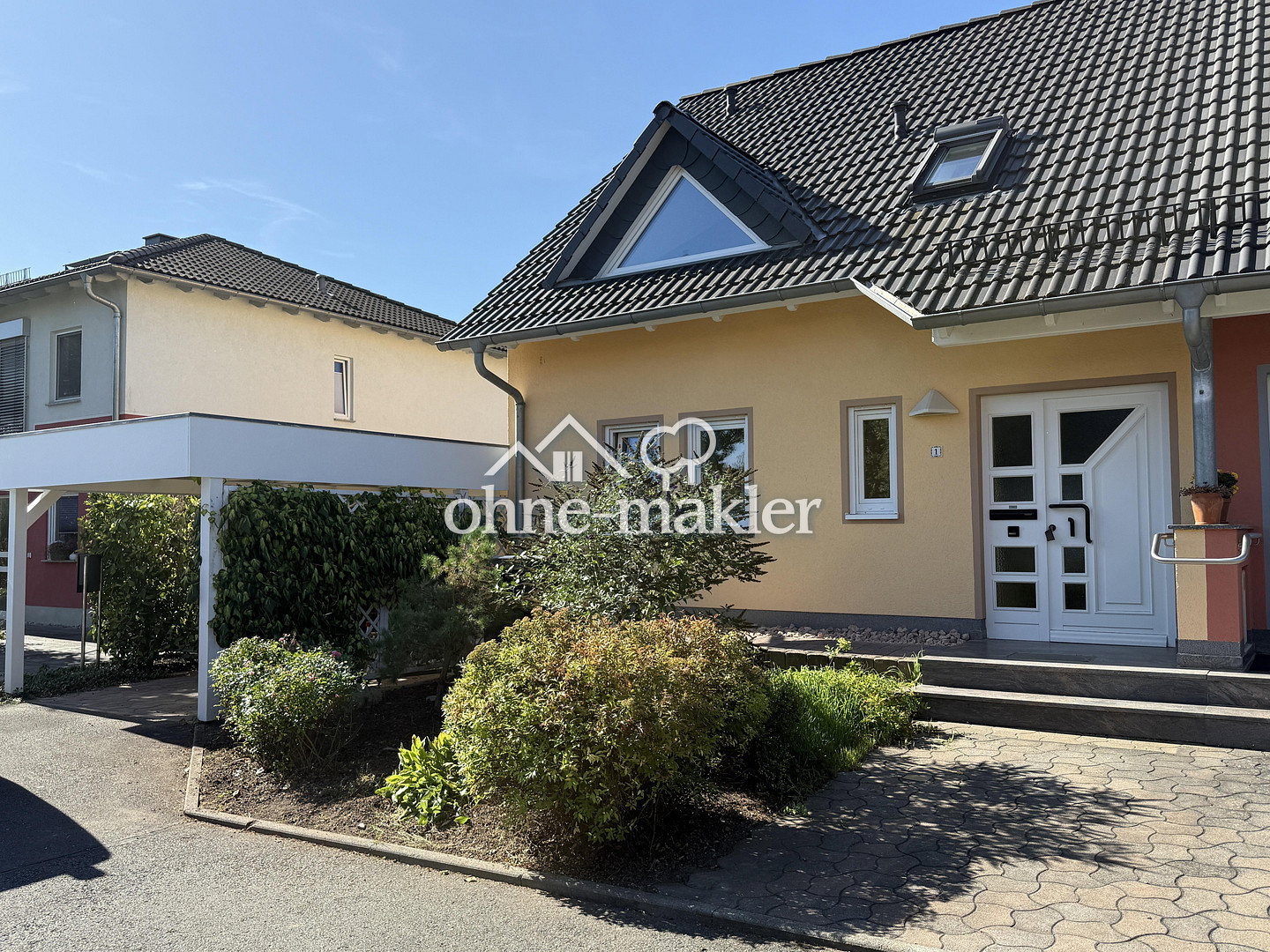 Charmante Doppelhaushälfte in Bad Köstritz, 7586 Bad Köstritz