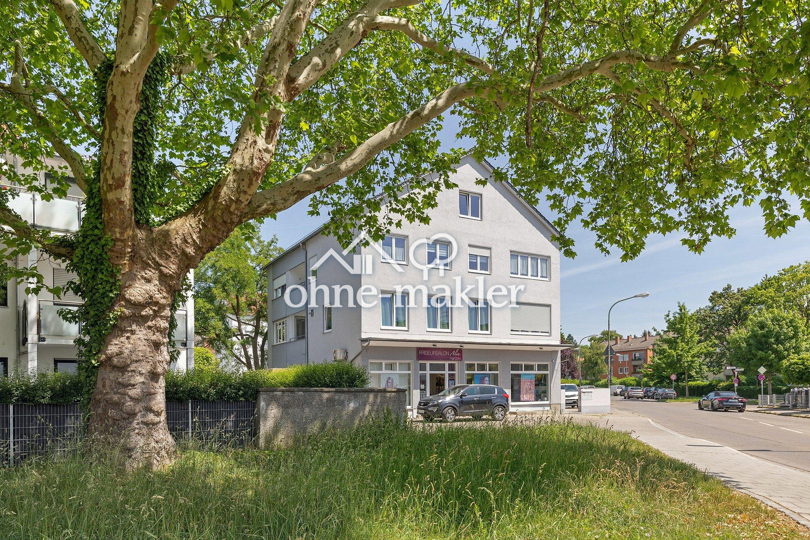Top Lage mit 2 Balkonen und Stellplatz, 86157 Augsburg (Kriegshaber Pfersee)