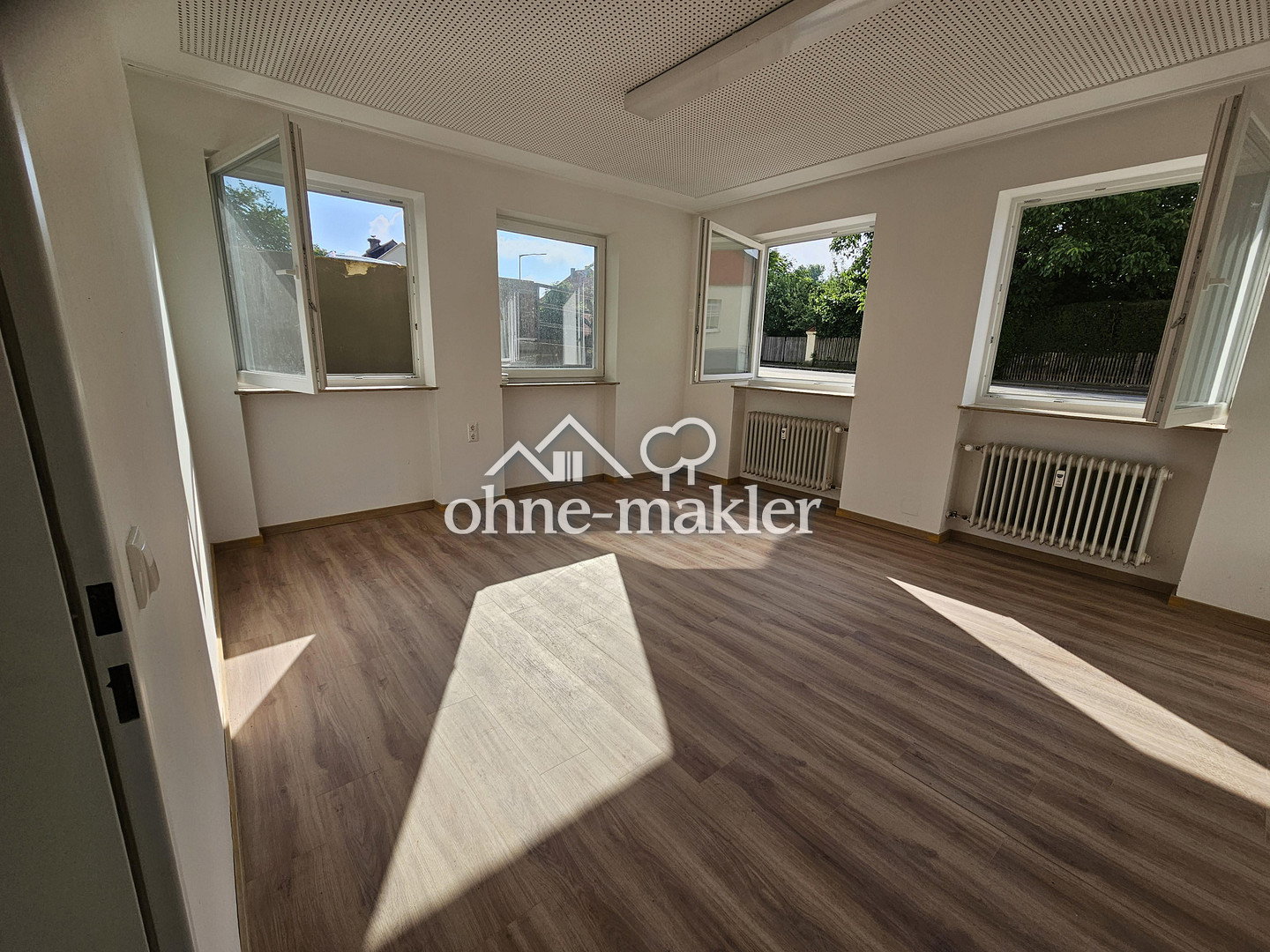 Charmante 1-Zimmer-Wohnung – lichtdurchflutet und zentral, 93437 Furth im Wald