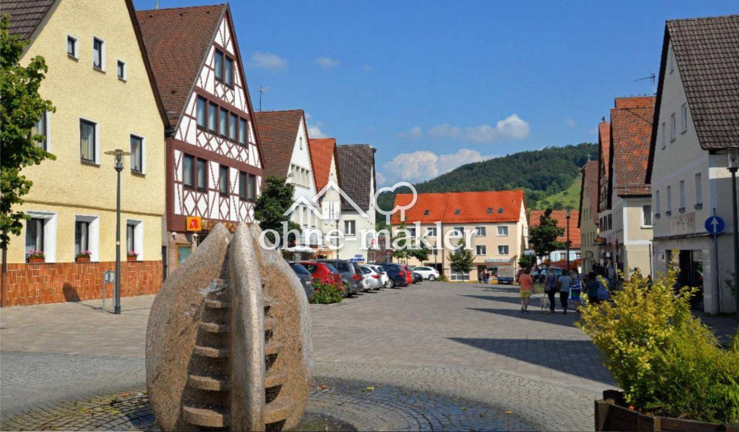 Zentral gelegene 3-Zimmer-Wohnung am Marktplatz, 91220 Schnaittach