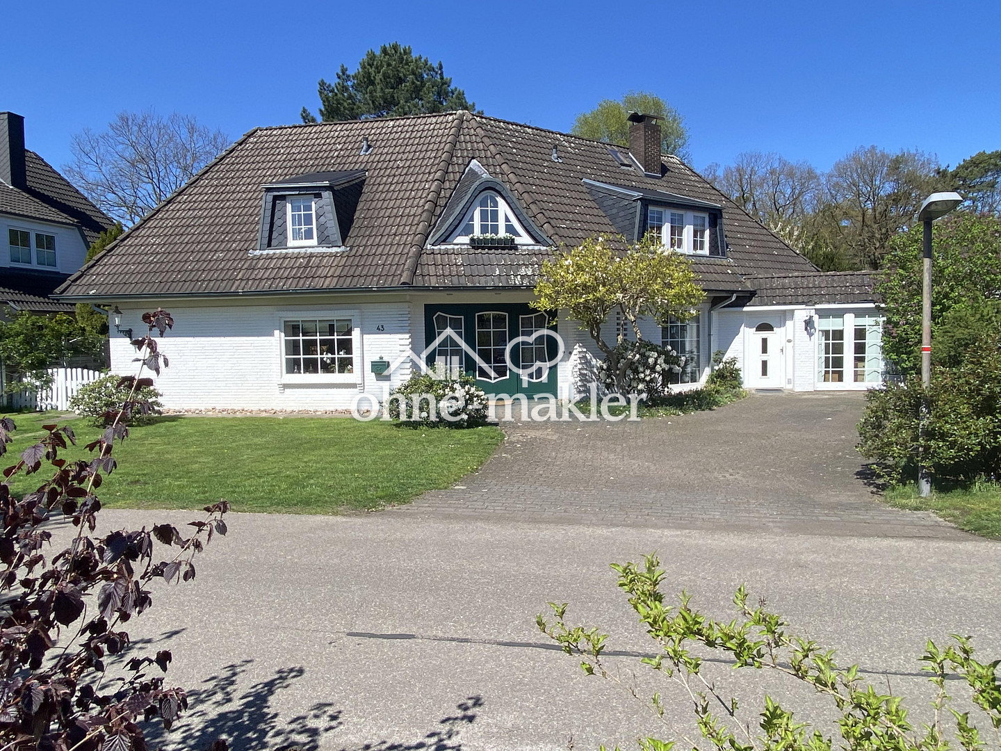 Modernes Architektenhaus mit Einliegerwohnung in Lilienthal, 28865 Lilienthal