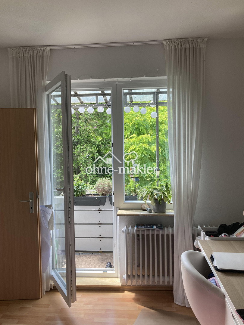Findorff 2-Zimmer Wohnung mit Balkon, 28215 Bremen (Bahnhofsvorstadt Findorff-Bürgerweide Regensburger Straße Weidedamm)
