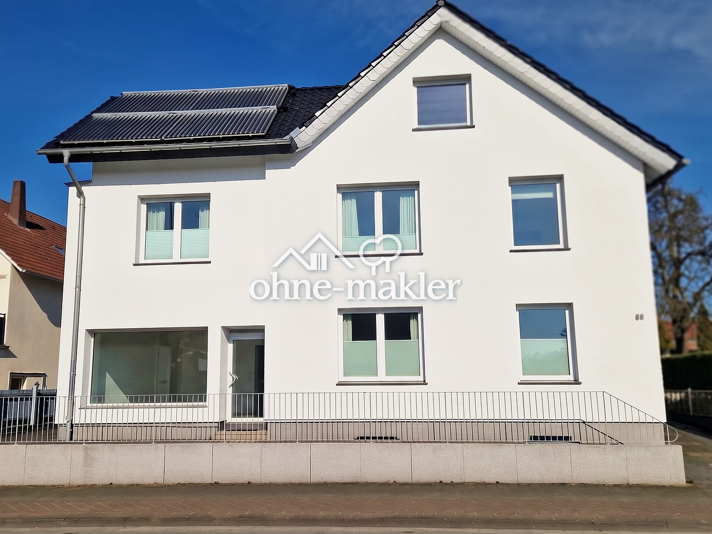 Dachterrasse und Doppelgarage - perfekt gesanierte 5-Zimmer-Wohnung, 33330 Gütersloh