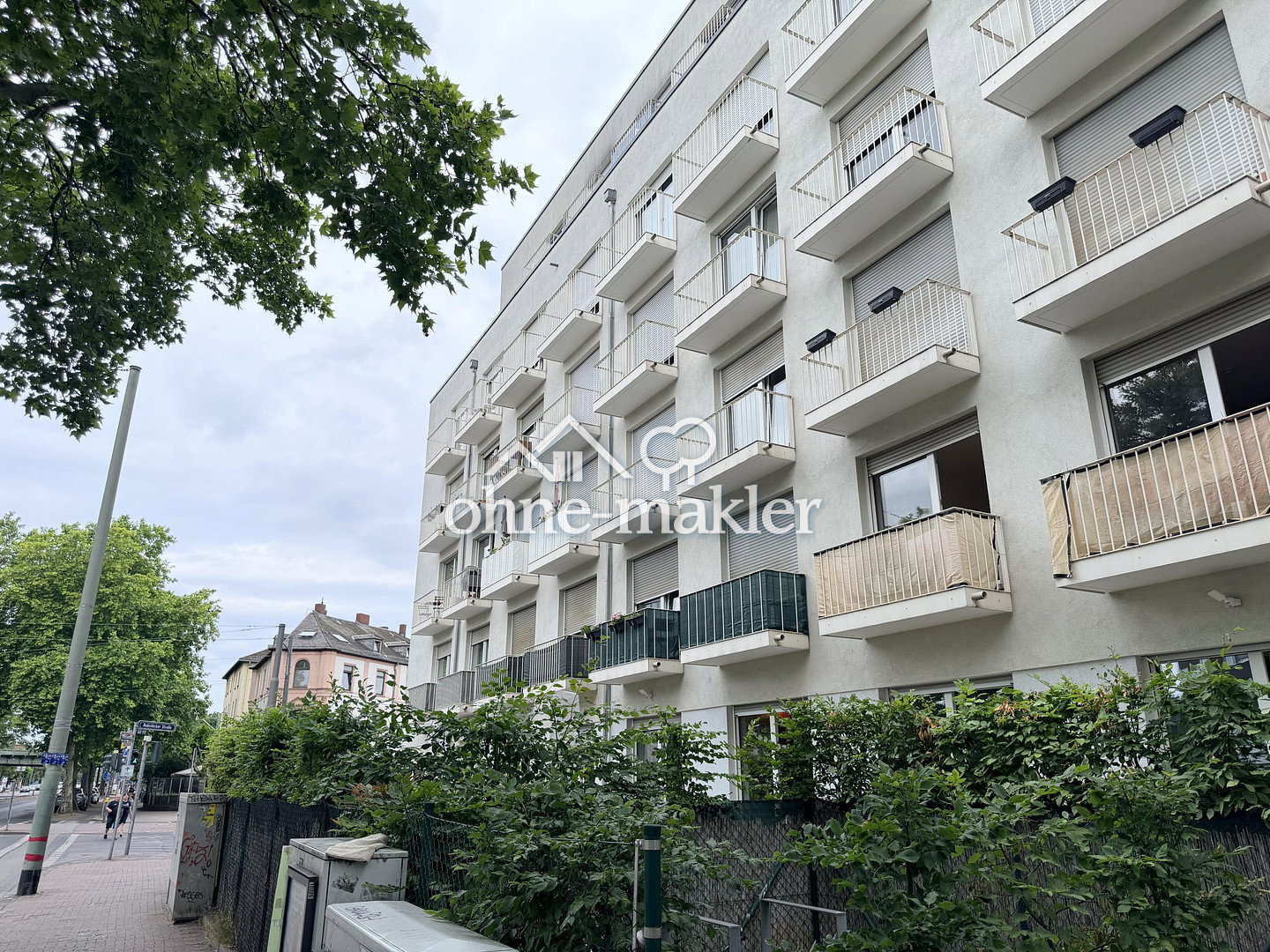 Sonnige Wohnung mit 3 Balkonen in Gallus, 60326 Frankfurt am Main (Gallus Griesheim)