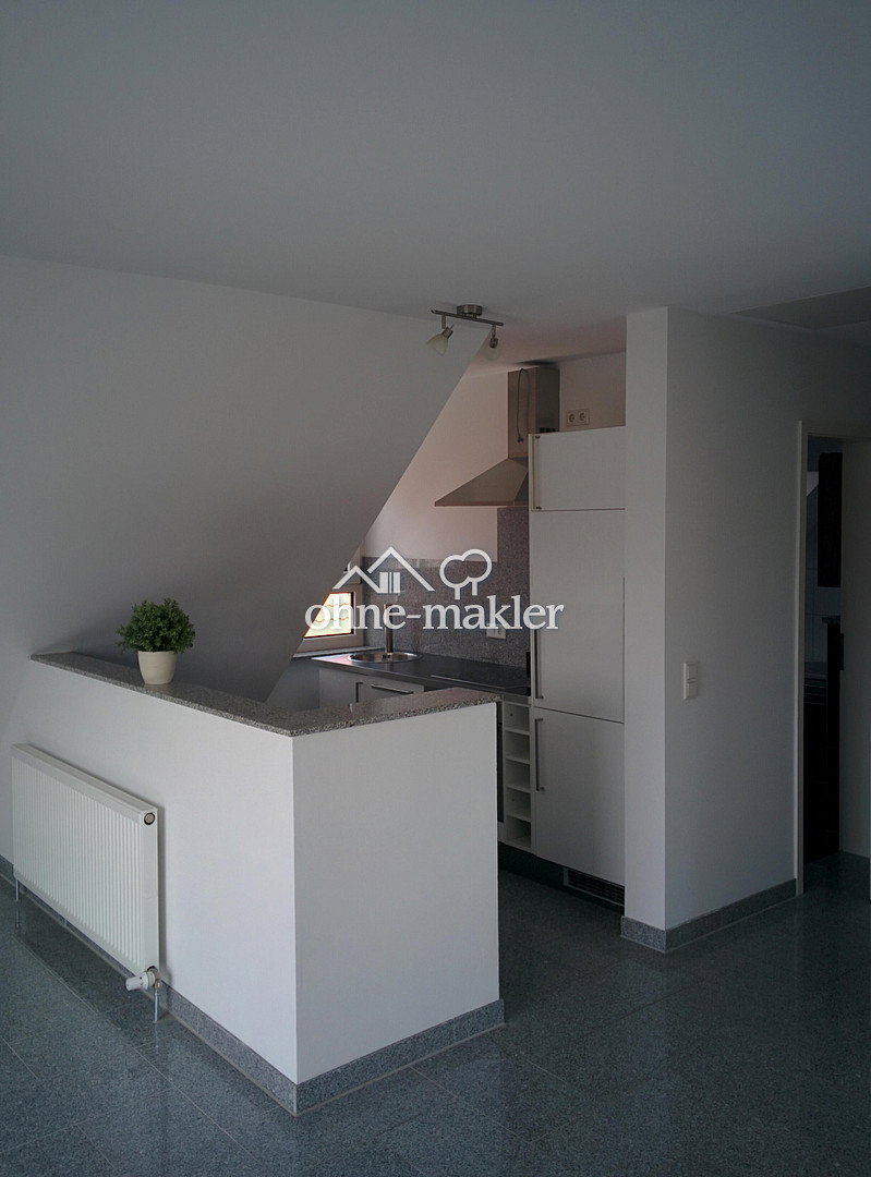 Exklusive Dachgeschosswohnung mit Balkon in Waldtrudering, 81827 München (Ramersdorf-Perlach Trudering-Riem)