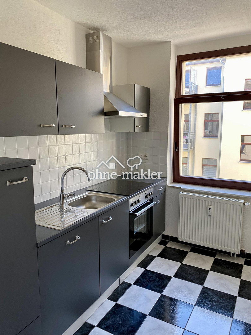 Helle 2,5-Zimmer-Wohnung mit Balkon in Sudenburg, 39112 Magdeburg (Leipziger Str. Sudenburg)
