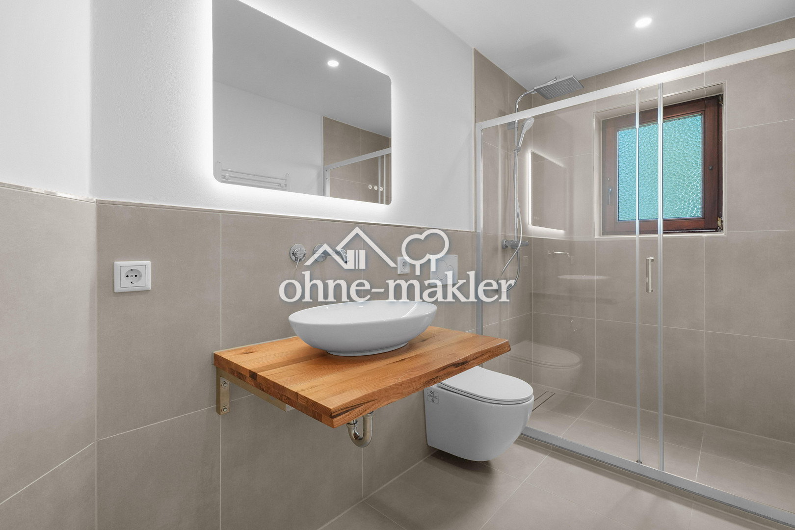 Erstbezug in Bremen Terrasse & kernsaniert, 28759 Bremen (Grohn Schönebeck Sankt Magnus Vegesack)