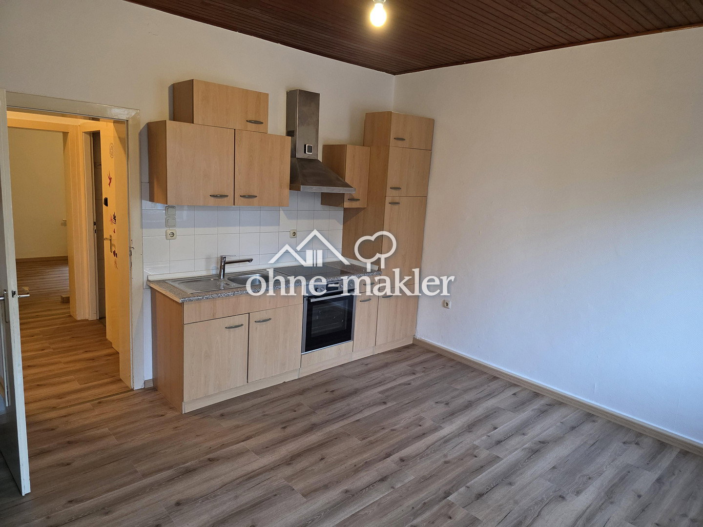 Frisch renoviert, ruhige Lage am Glasmacherviertel, 40625 Düsseldorf (Gerresheim Ludenberg)