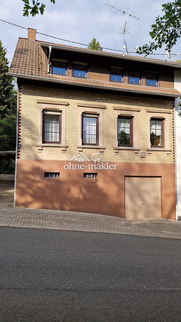 Idyllischer Garten und gepflegtes Familienhaus, 66125 Saarbrücken