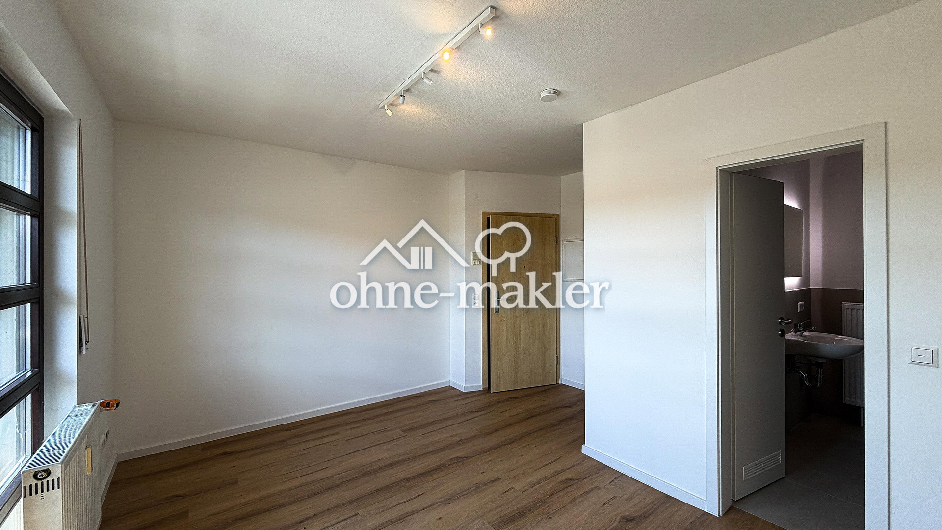 Frisch saniert mit Balkon - zentral in Kaiserslautern, 67657 Kaiserslautern (Innenstadt)