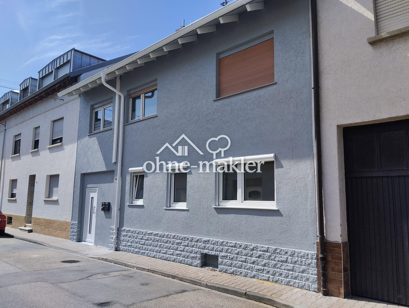 Modernes Haus mit Einliegerwohnung in zentraler Lage, 69190 Walldorf