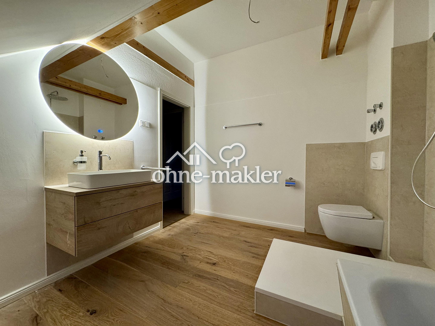 Zwickau stilvolles Maisonette mit Ausblick, 8056 Zwickau