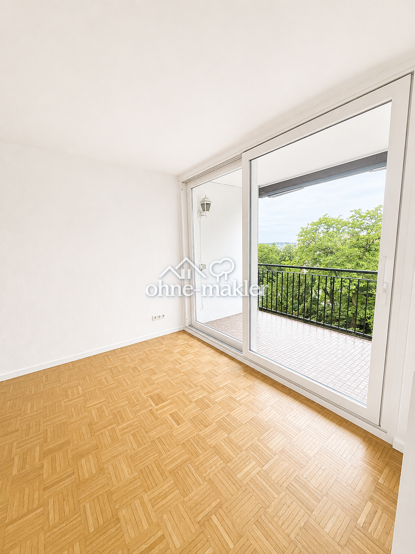 Frisch renoviert und mit Balkon - zentral in Mönchengladbach, 41061 Mönchengladbach (Eicken Stadtmitte Waldhausen)